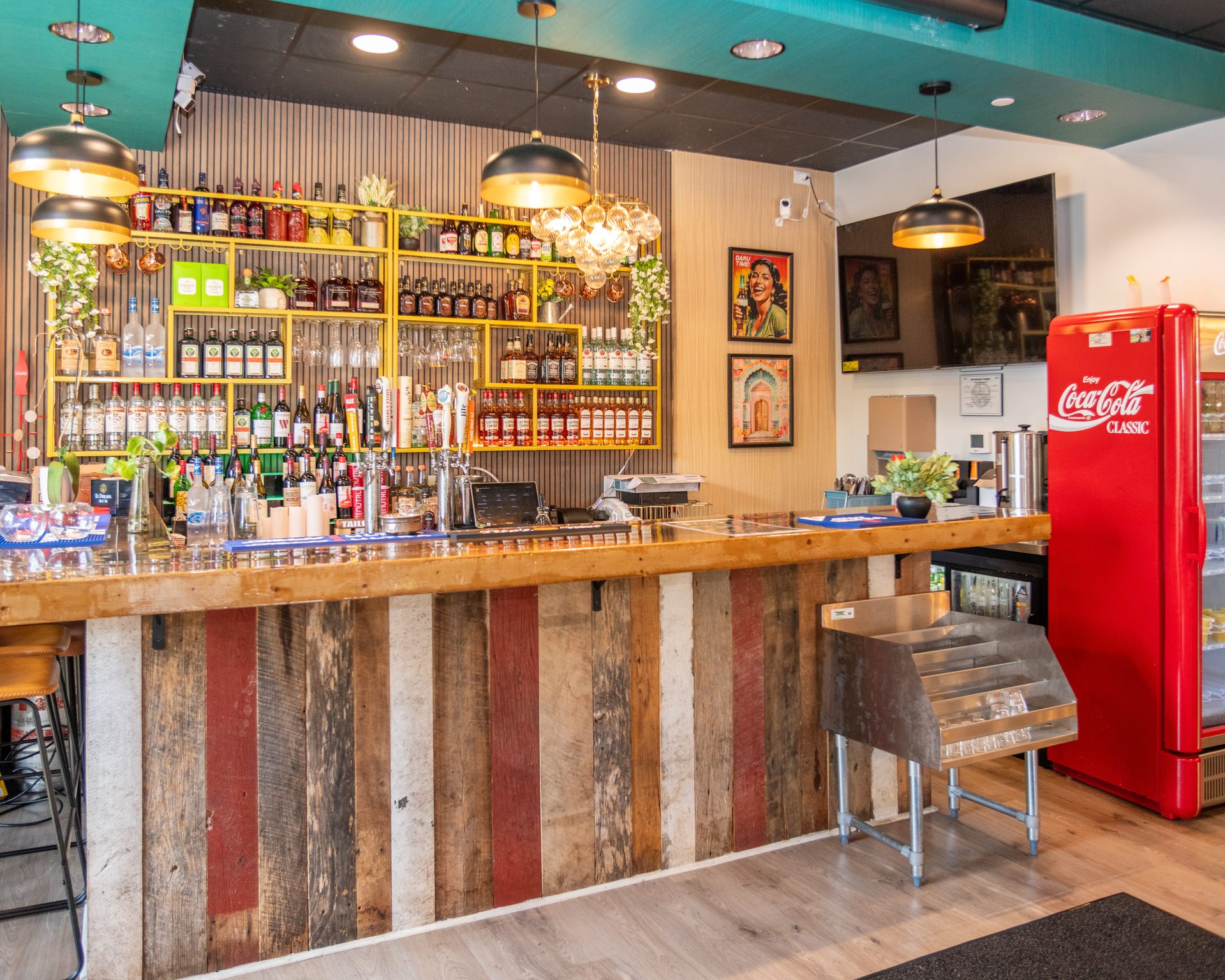 The Full Bar at GIF